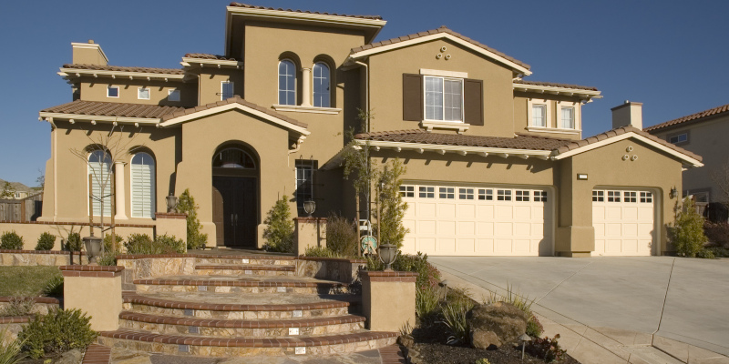 Why Softwashing is the Best Choice for Stucco Cleaning